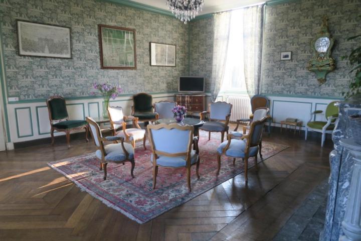 Chateau De Vitry-La-Ville Bagian luar foto