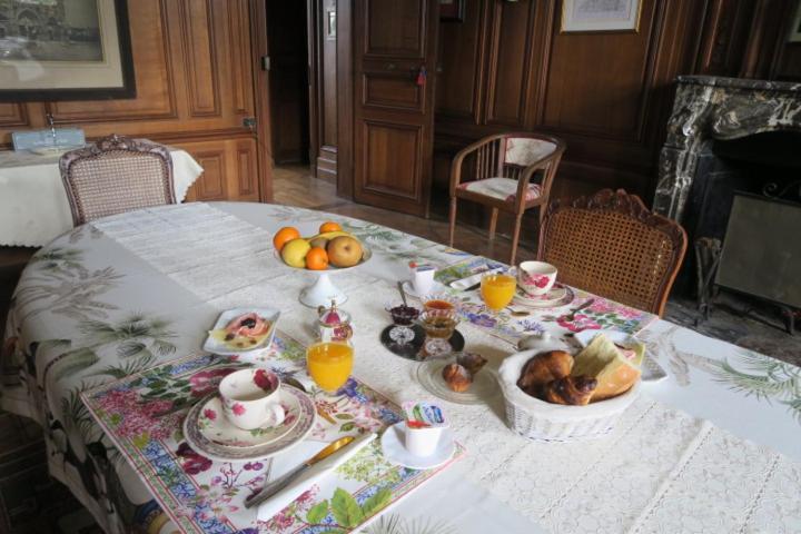 Chateau De Vitry-La-Ville Bagian luar foto