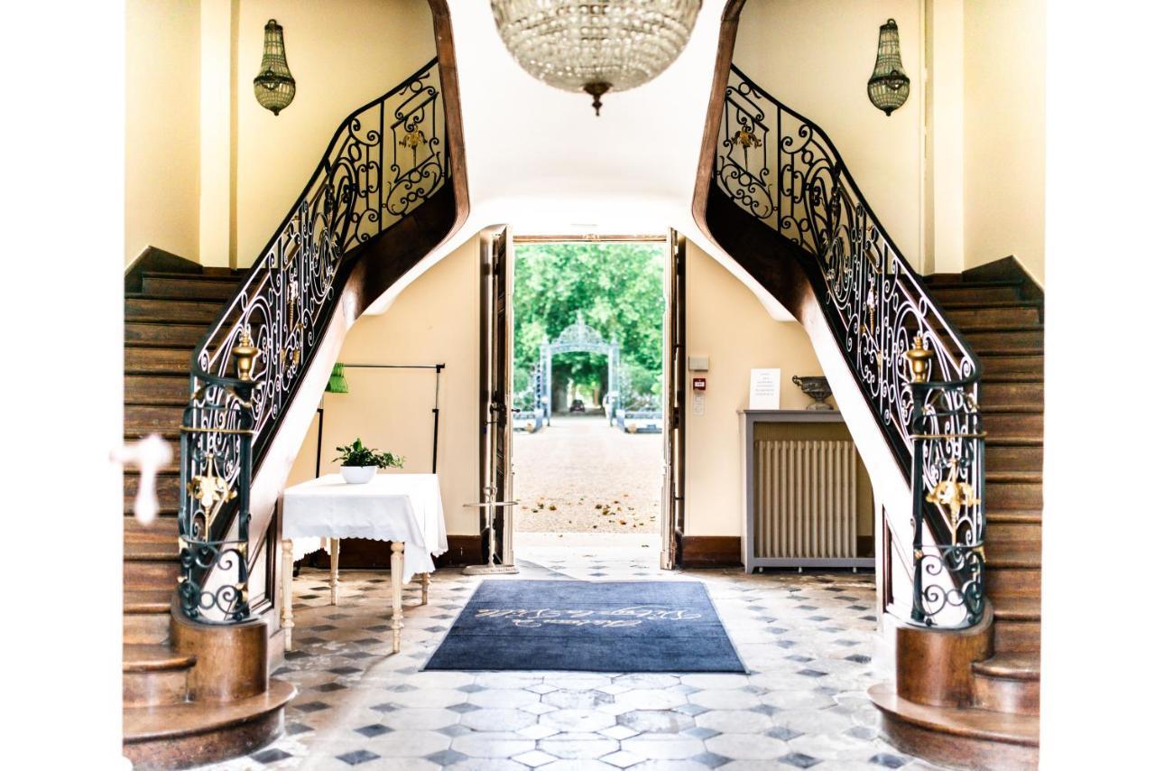 Chateau De Vitry-La-Ville Bagian luar foto